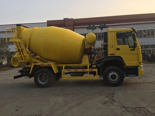 El CCC pasó al uno mismo de Sinotruk Jowo 4x2 de la economía de combustible que cargaba 6 CBM Mini Concrete Mixer Truck