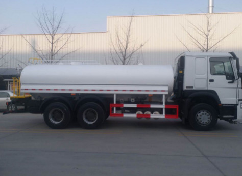 Camión del espray de agua de Sinotruk Howo 4x2 6x4 10000L