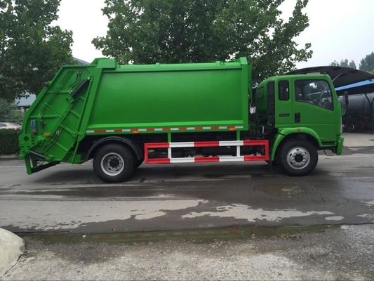 SINOTRUK HOWO 4*2 condensó el camión del compresor de la basura 12m3