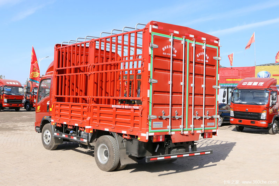 12 camión ligero de Wheeler Cargo Truck Sinotruk HOWO de la tonelada 6 con color rojo