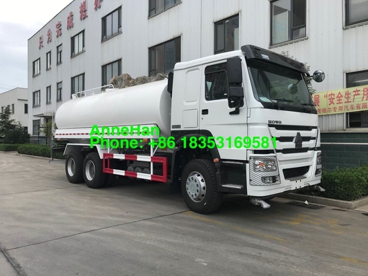 Camión del tanque de agua de Sinotruk Howo 7 20000L 6x4 con el sistema de espray