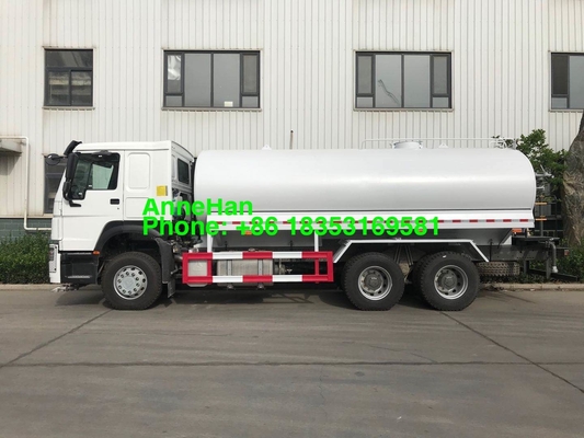 Camión del tanque de agua de Sinotruk Howo 7 20000L 6x4 con el sistema de espray