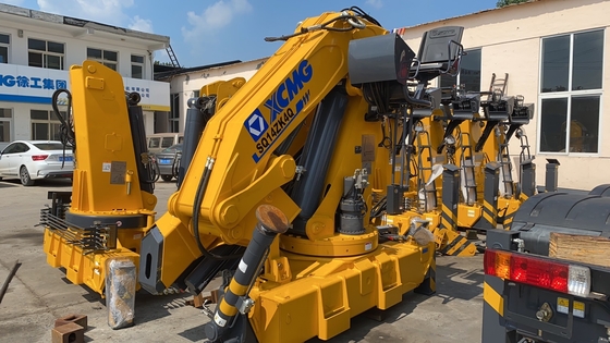 grúa montada camión ZZ1257M4341W de Sinotruk Xcmg de las ruedas de 10T 336hp 10
