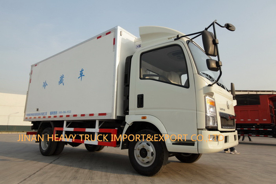 Camión refrigerado de poca potencia de Howo 4X2 5 toneladas de 60000kg 7 TONELADAS