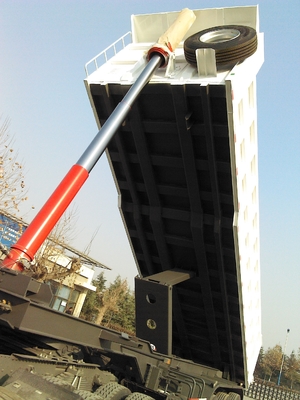 Sinotruk tres Axle Front remolques resistentes de 50 toneladas semi para el transporte de la arena