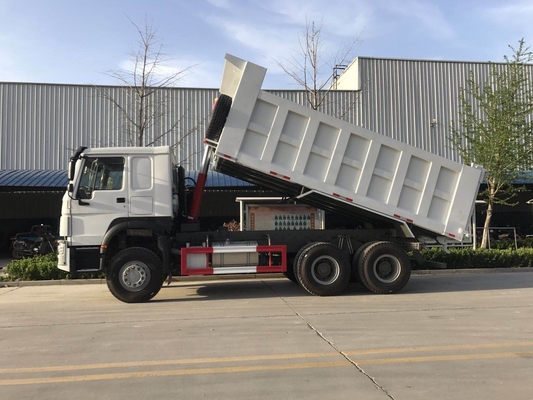 SINOTRUK Howo 6x4 3 Axle Dump Truck 30 toneladas que cargan el camión volquete resistente Tipper Truck