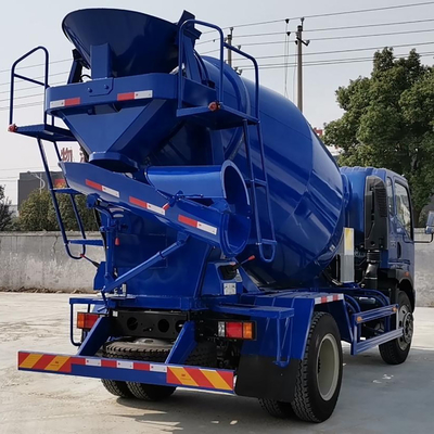 Camión 4x2 del mezclador del cemento ligero de Sinotruk HOWO 4 metros cúbicos