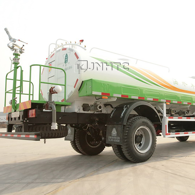 Camión del tanque de la agua ligera de SINOTRUK HOWO 4x2 con el 14m Front Sprinkler