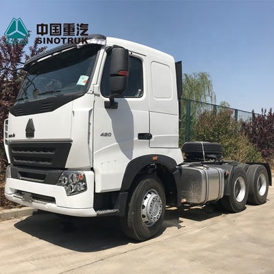 Camión 420hp del tractor de Howo Sinotruk 6x4 del resorte plano