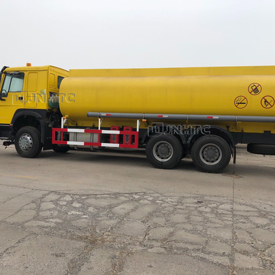 Remolque Euro2 Euro3 25000L 6x4 del petrolero del combustible de aceite de Sinotruk HOWO 371hp