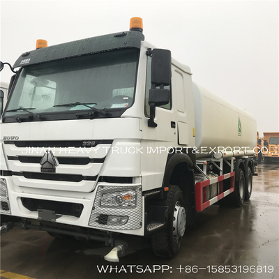 25000 litros de Sinotruk Howo 25cbm riegan el camión de la regadera del agua del camión del tanque