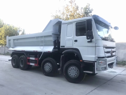 Camión de la caja de la descarga de la forma de SINOTRUK HOWO 8X4 U en Ghana Tanzania Zambia Zimbabwe
