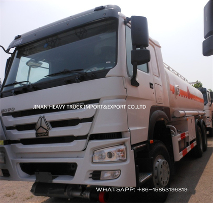 25000 litros de Sinotruk Howo 25cbm engrasan el camión del relleno del aceite del remolque del tanque