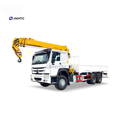 El camión telescópico de Sinotruk Howo 6x4 10 montó la grúa de Crane Straight Arm Cargo Truck