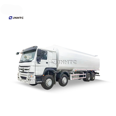 HOWO 8x4 12 rueda el camión de petrolero de gasolina y aceite que reaprovisiona 30cbm de combustible 35cbm Euro2 Euro3