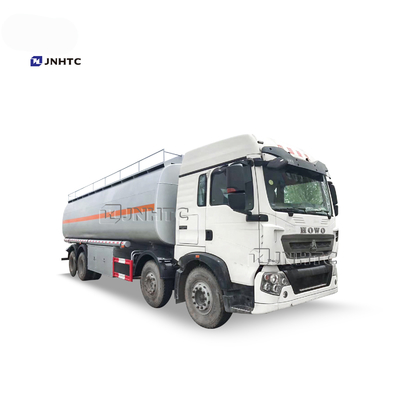 HOWO 8x4 12 rueda el camión de petrolero de gasolina y aceite que reaprovisiona 30cbm de combustible 35cbm Euro2 Euro3
