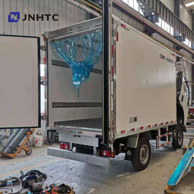Camión vaccíneo del congelador de refrigerador de Sinotruk HOWO Euro2 5 toneladas de 4x2 6 de luz de las ruedas