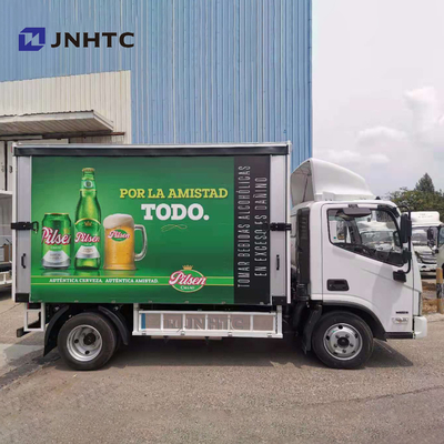 El camión del congelador de refrigerador de Sinotruk HOWO 4x2 bebe el camión refrigerado bebida de la caja