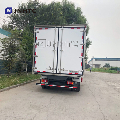 Transporte de poca potencia 4x2 Van Container Cargo Box Truck de HOWO