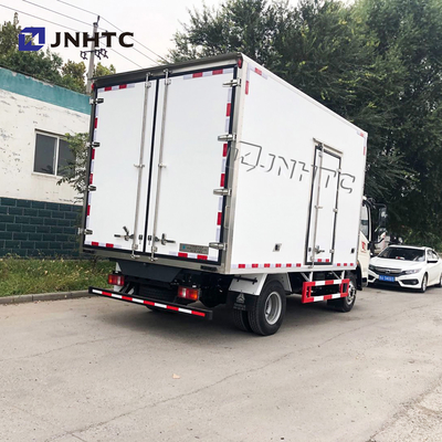 Transporte de poca potencia 4x2 Van Container Cargo Box Truck de HOWO