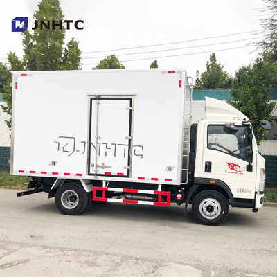 Transporte de poca potencia 4x2 Van Container Cargo Box Truck de HOWO