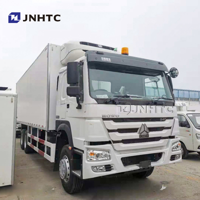 Camión refrigerado de los contenedores del refrigerador de Sinotruk Howo 6x4 20 toneladas