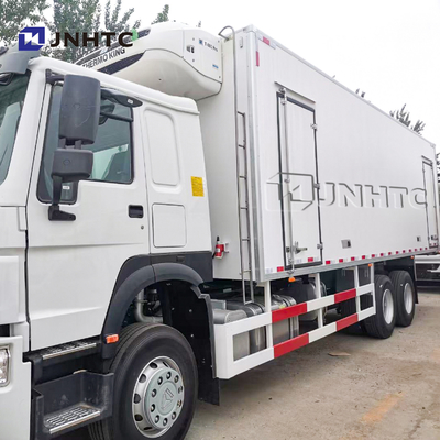 Camión refrigerado de los contenedores del refrigerador de Sinotruk Howo 6x4 20 toneladas