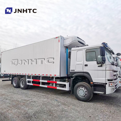 Camión refrigerado de los contenedores del refrigerador de Sinotruk Howo 6x4 20 toneladas