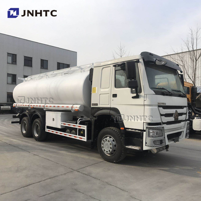 Camión de petrolero del combustible de HOWO 6x4 336hp con el petrolero 20cbm