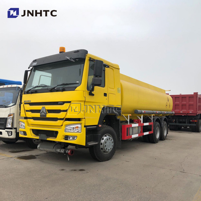 Chino camión de petrolero del combustible de HOWO 6x4 371hp con el petrolero 20cbm