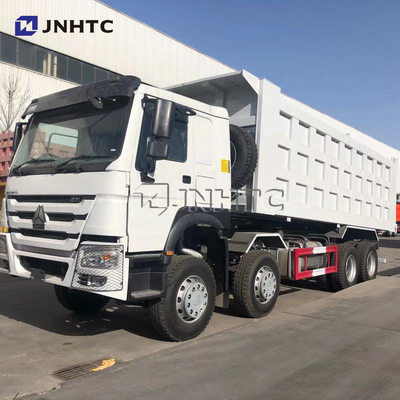 Modelo nuevo de la conducción a la derecha de las ruedas de Sinotruk Howo Benz White Dump Truck 50T 12