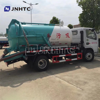 El anuncio publicitario de poca potencia de DONGFENG acarrea el camión de pequeña capacidad de la succión de las aguas residuales del vacío