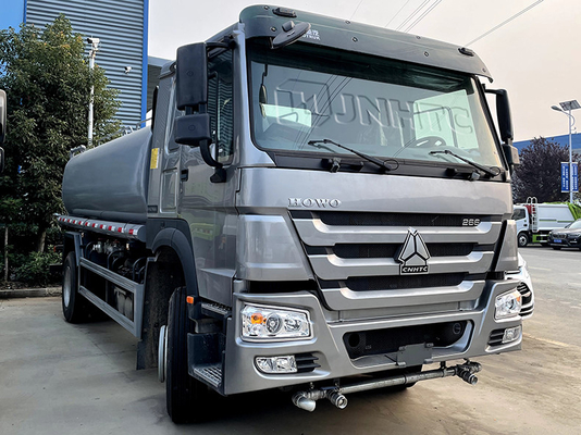 El camión 6x4 10 del espray de agua de Sinotruk rueda el camión de la regadera del agua 15000L