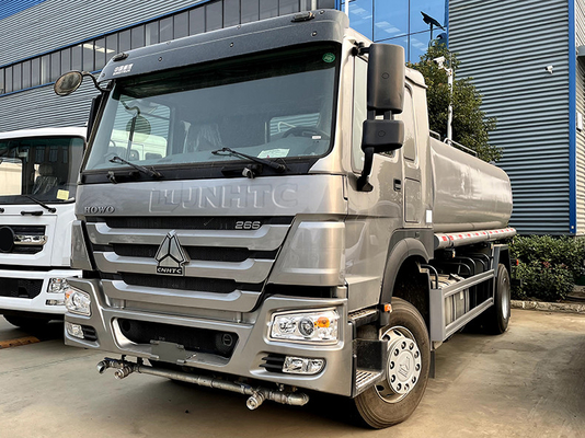 El camión 6x4 10 del espray de agua de Sinotruk rueda el camión de la regadera del agua 15000L