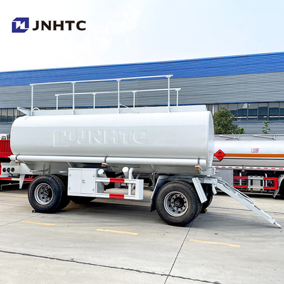 Camión del depósito de gasolina de aceite de Sinotruk Howo de 8 neumáticos y modelo nuevo 20000l del remolque