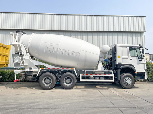 10 camión de la máquina del mezclador de cemento de Sinotruk 10m3 de las ruedas