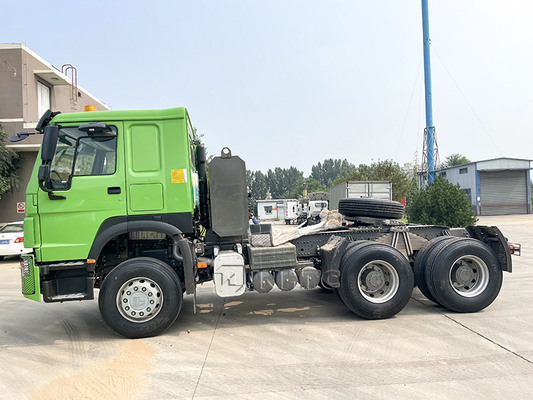 camión del tractor de la rueda de 420hp Euro2 LHD Sinotruk Howo 10 50 toneladas