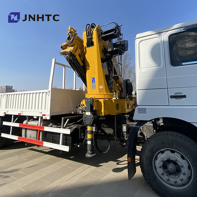 El camión plano del cargo de Dropside montó a Crane Shacman F3000 6x4