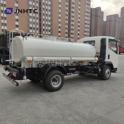 Conducción a la derecha del camión 4x2 del agua internacional de Sinotruk Howo