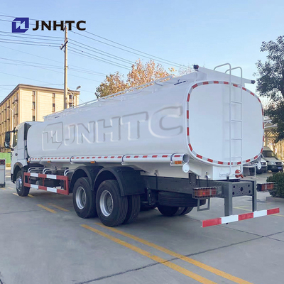Camión de petrolero del combustible de la rueda de Sinotruk Howo A7 6x4 10 con 371hp el motor del euro 2