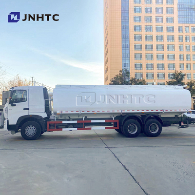 Camión de petrolero del combustible de la rueda de Sinotruk Howo A7 6x4 10 con 371hp el motor del euro 2