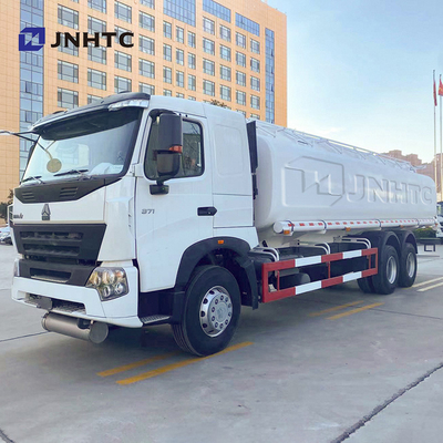 Camión de petrolero del combustible de la rueda de Sinotruk Howo A7 6x4 10 con 371hp el motor del euro 2