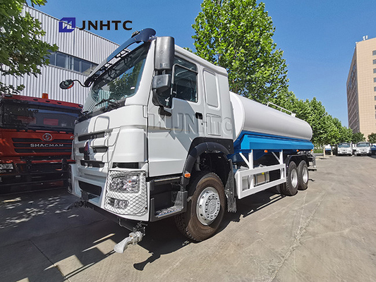 Sinotruk Howo 6x4 que asperja el camión del tanque de agua 351 - 450hp